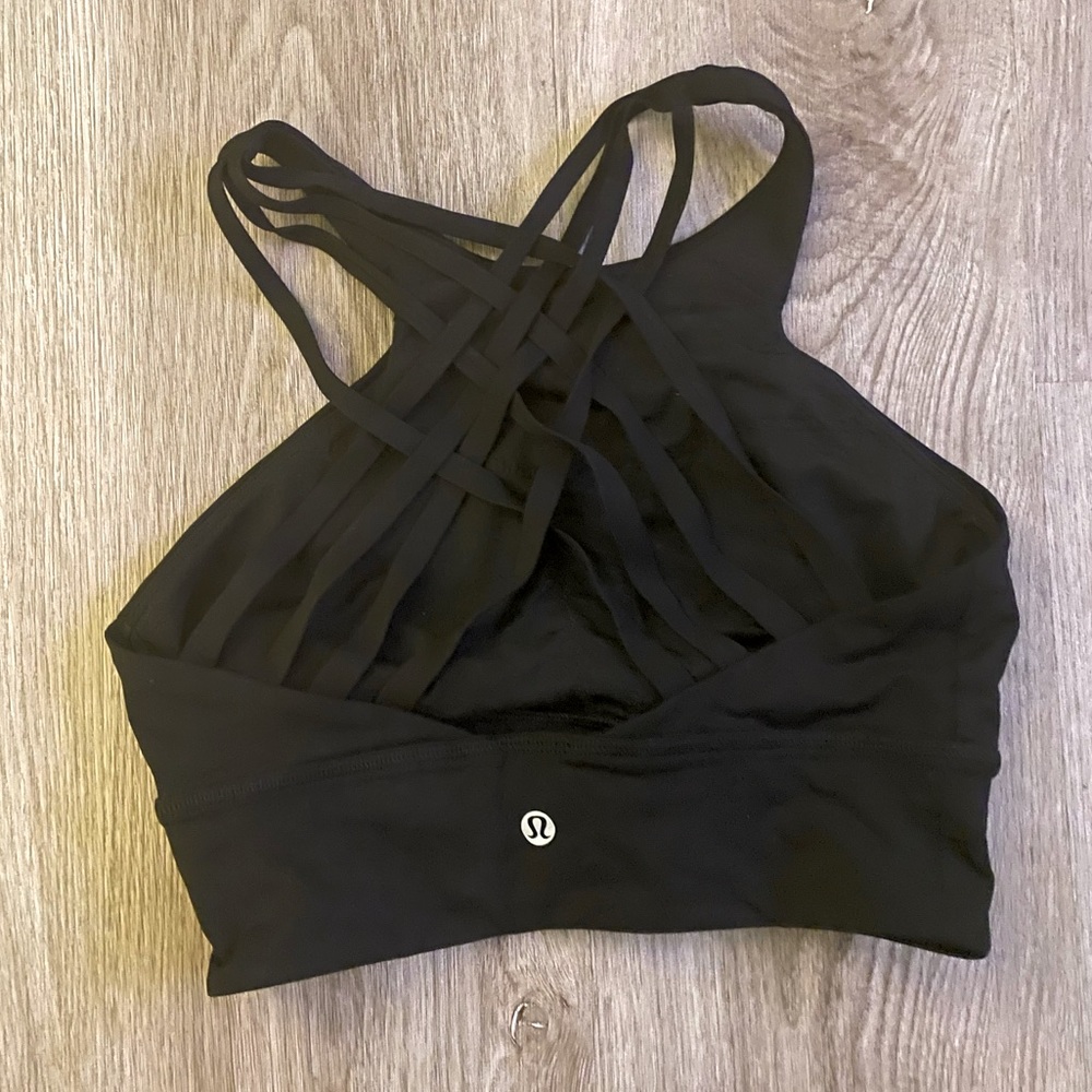 Lululemon 🍋 Strappy Halter Bra